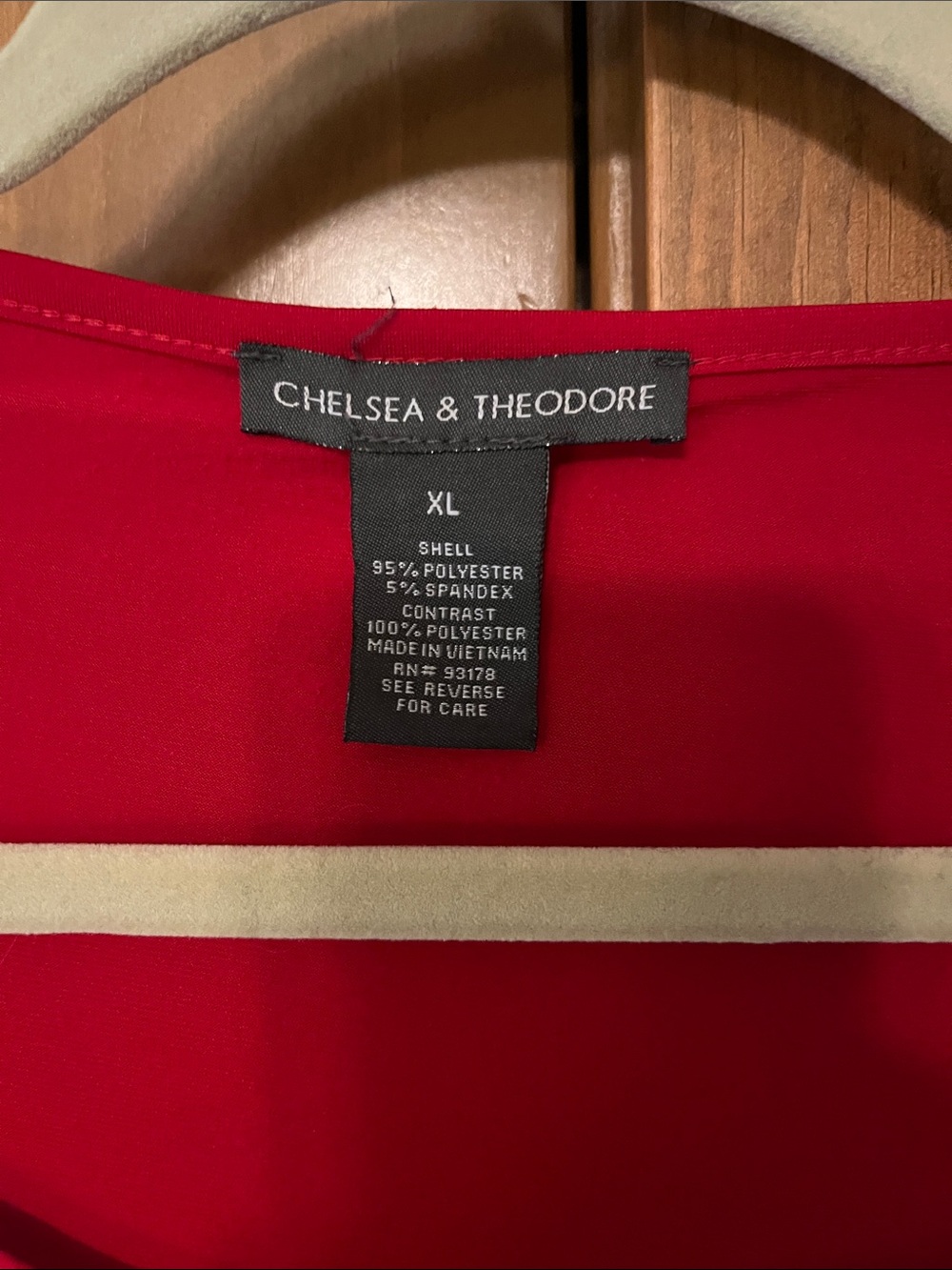 Chelsea & Theodore Red Blouse - Picture 3 of 4